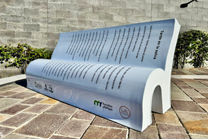  Betonbank „Libro-Book“ von MONTALBÁN Y RODRÍGUEZ in Villa de Moya (Gran Canaria) 