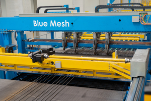  Fig. 3: The new M-System BlueMesh mesh welding plant can weld cross bars to the longitudinal bars fully automatically from both the top and bottom  