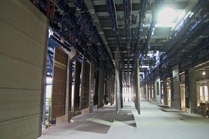  View into the active area of the CSF storage system for the automated handling of Reckli formliners

 