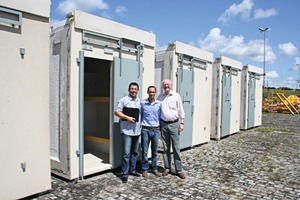  Prof. Dr. Hélio Greven and Plant Manager José Antonio Perera welcome BFT editor Silvio Schade (from right to left) in the ­Pojuca/Bahia Siscobras plant 