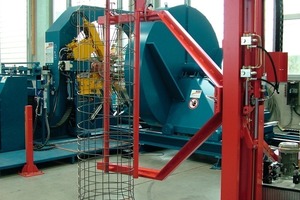  Fig. 4 MBK cage removal device, built 2010. 