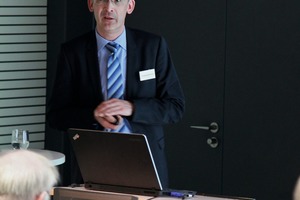  Dipl.-Ing. Wolfgang Ehrenberg, BWE-Bau Fertigteilwerk, talked about the “Manufacture and use of architectural concrete” using Deutsche Bank in Berlin as an example 