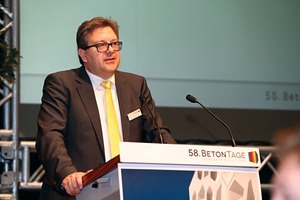 Die Eröffnungsreden zu den 58. BetonTagen wie die von Dr. Ulrich Lotz (FBF) drehten sich um das Thema „Intelligente Betone“  