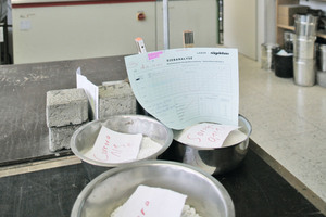  Im bauchemischen ­Labor der Firma ­Nägelebau wurde die geeignete Beton­zusammensetzung ermittelt 