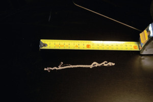  The longish repair patch „Plicafix 200“ can repair cracks having a length of up to 20 cm 