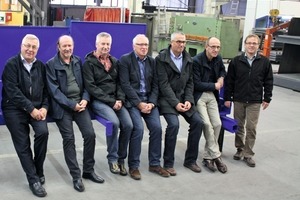  Project meeting at Weckenmann: Karl-Josef Fassnacht ­(fourth from left) with the ­management team of ZW Arnach and Dietmar Kiene from Weckenmann (right) 