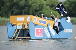  Champion of the open class: The boat of TU Dresden consists of twelve ­individual segments being connected with each other 