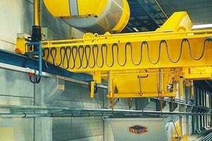  Abb. 11 Automatische Produktionsanlage von Elematic für Hohlraumdeckenelemente. 