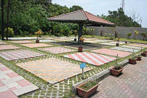  The exhibition and sample park is located right at the entrance to the Acchad concrete plant 