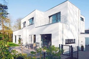  Single-family home in Hamburg, monolithically built with autoclaved aerated concrete. 