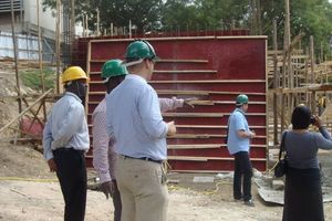  Tour of a construction site in Dar es Salaam, the seat of Tanzania’s government 