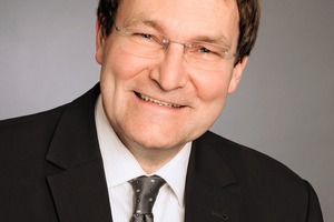  Dr.-Ing. Udo Wiens; Deutscher Ausschuss für Stahlbeton e.V., Berlindocument.write('' + 'udo.wiens' + '@' + 'dafstb' + '.' + 'de' + ''); 