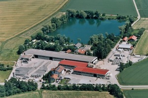  Fig. 1 The site in Parkstetten, Lower Bavaria, has been expanded continuously since 1951. 