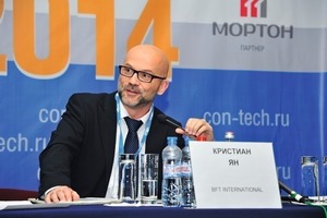  The panel hosted by BFT International on “State-of-the-art technologies in precast production. European know-how” was moderated in Russian by ­Editor-in-chief Christian Jahn  