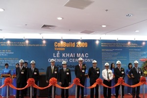  Fig. 1 The opening of the third ConBuild was attended by many representatives from the Vietnamese ministries.  