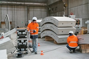  Fig. 2 The dimensional accuracy of each tunnel lining segment is checked by external test engineers. Tolerances in the tenth-of-a-millimeter range need to be adhered.  