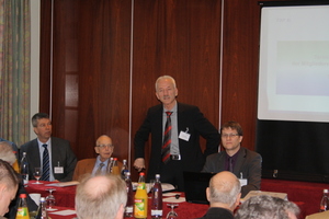 Der Vorsitzende der Fachvereinigung Dipl.-Ing. Gerhard Schulze begrüßte rund 48 Vertreter von rund 20 Mitgliedsunternehmen zur Versammlung in Hamburg  