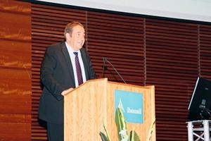  Prof. Dr.-Ing. Horst-Michael Ludwig begrüßt die Teilnehmer der letzten Ibausil 2012 