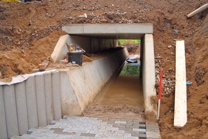  Fig. 1 The otter passage beneath the federal highway B430. 