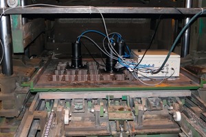  Fig. 16 Measuring system in the concrete block machine. 