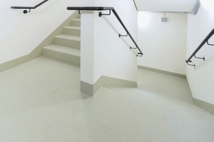  The Sikafloor-2550 W epoxy-resin-based, dispersed coating for slight to medium actions in basements and warehouses was used for service, bicycle and ancillary rooms on the basement floors of the building 