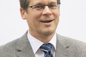  Volker Würschum  