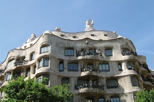  Abb. 1 Das Casa Mila vom Architekten Antoni Gaudí. 