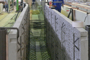  2Setting up the lattice-girder floor slabs on steel formwork 