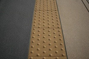  Abb. 2 Das gefertigte Bahnsteigelement.
 