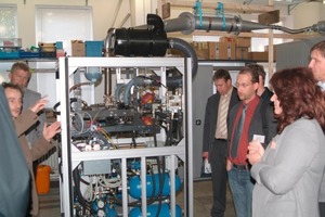  Abb. 2 Die Freikolbenmaschine. 