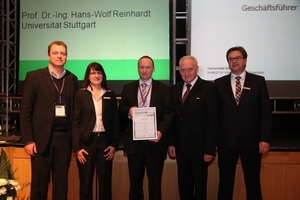  At the award ceremony (from left to right): Christoph Schulte (Editor in chief, BFT International), Stefanie Blank (Head of Organization, FBF Betondienst GmbH), winner Roy Thyroff (Managing director, V. Fraas Solutions in Textile GmbH), Prof. Dr.-Ing. Hans-Wolf Reinhardt (Chairman of the jury), Dr. Ulrich Lotz (Managing director, FBF Betondienst GmbH) 