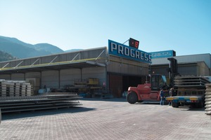  Fig. 3 The outdoor storage area at the headquarters in Brixen, South Tyrol. 