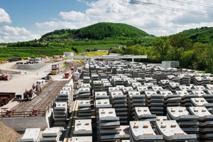  On-site facility with outdoor segment storage directly adjacent to the Bossler Tunnel job site near Aichelberg, between Stuttgart and Ulm 