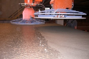  Fig. 5 A pan-type wing float from Avermann smoothes the surfaces of the precast parts after obstructing form parts were removed.  