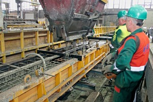  Pouring of prestressed-concrete bridge girders ... 