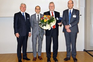  Im Rahmen der Dyckerhoff Edelputz- und Bauchemie Tagung 2014 wurde Dr. Josef Strunge (zweiter von rechts), der langjährige Leiter des Wilhelm-Dyckerhoff-Instituts in Wiesbaden, in den Ruhestand verabschiedet 