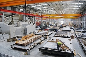  Abb. 2 Die Produktionshalle. 