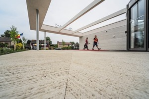  A slip-resistant brushed finish obtained with the NOEplast textured formliner Sydney provides the surface of the path with slip resistance 
