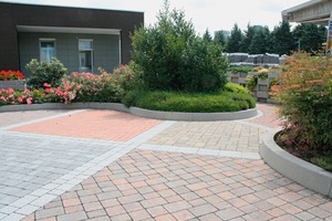 Fig. 1 The exhibition garden at the entrance of the precast plant promises highest-quality products. 