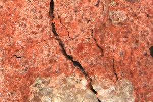 Fig. 1 Crack formation at the concrete surface. 