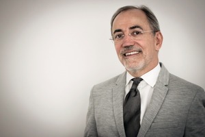  Univ.-Prof. Dr.-lng. Hugo Corres Peiretti; Präsident der International Federation for Structural Concrete (fib), Lausanne, Switzerland 