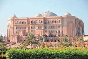  Fig. 4 One of the most ­expensive hotels in the world: Emirate Palace. 