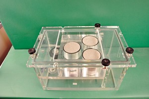  Photoreactor with three inserted specimens to determine photocatalytic effectiveness 