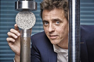  Der Niederländer Hendrik Marius Jonkers entwickelte einen Biobeton mit Bakterien, die bis zu 200 Jahre in einer Betonstruktur überleben können 
