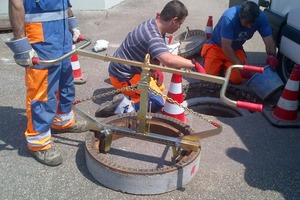  The clamp is the perfect equipment for repair works and precise installation 