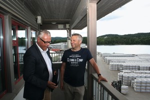  Situated directly at the Skagerrak, Aaltvedt is manufacturing concrete products as well as ready-mixed concrete. Egil Aaltvedt is the General Manager (left), Kjell Myhr the Production Manager 