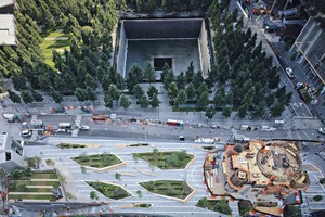  Luftbild des Areals. Oben im Bild der südliche „Footprint“ des 9/11-Memorial. Rechts die Baustelle der Liberty Church nach dem Entwurf von Santiago Calatrava 