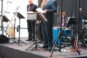  Fig.2: Richard Scheuerlein during his inaugural speech. 