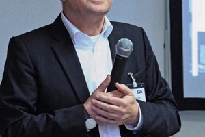  Hartmut Schramm, Geschäftsführer der Rinn Beton- und Naturstein GmbH und Obmann des SLG-Arbeitsausschusses Produktionstechnik, moderierte souverän die Veranstaltung 