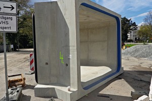  Many different reinforced-concrete box culverts of FBS quality from the new sewerage network along the Strunde in Bergisch Gladbach. The construction element shown here enables a change of drainage direction 